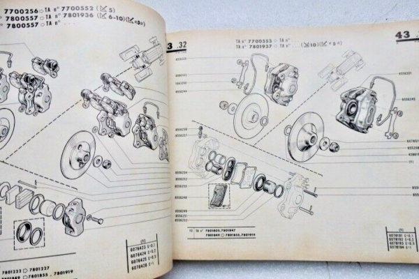 Renault Motoculture Catalogue pièces rechanges détachées  R77 R78 – Image 5