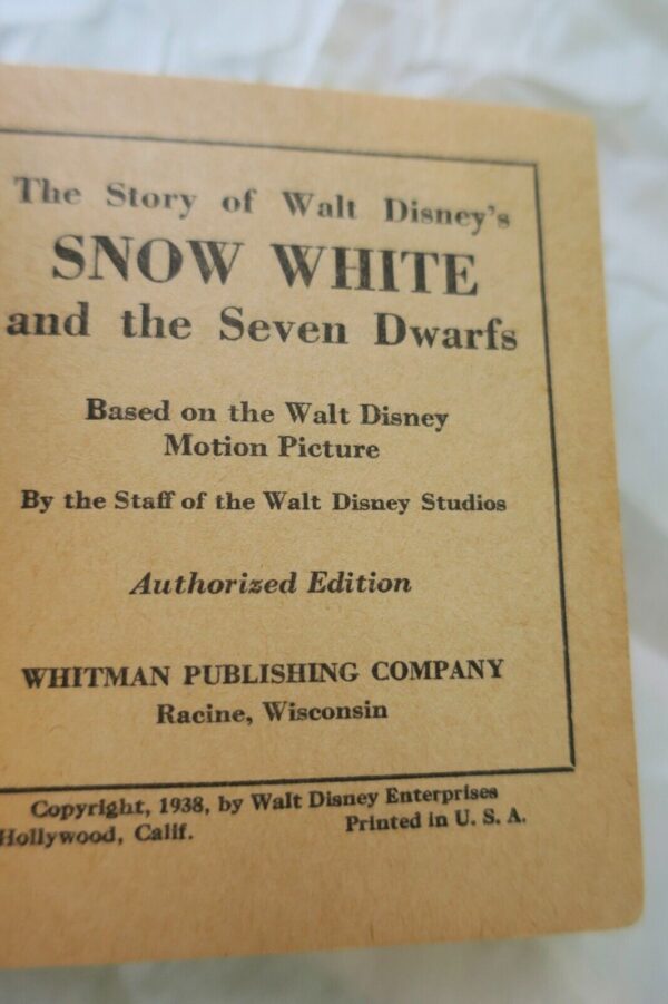 Disney STORY OF WALT DISNEY'S SNOW WHITE AND THE SEVEN DWARFS A BIG LITTLE BOOK – Image 4