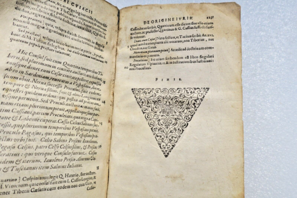 Droit CUJAS Iacobi CUIACII praeclarissimi observationum et emendationum 1591 – Image 14